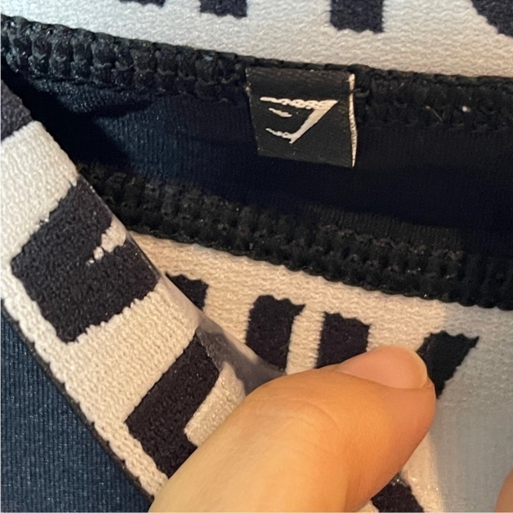 Gymshark Capri Leggings - Black with White Logo Band, Size Small** - Picture 7 of 8